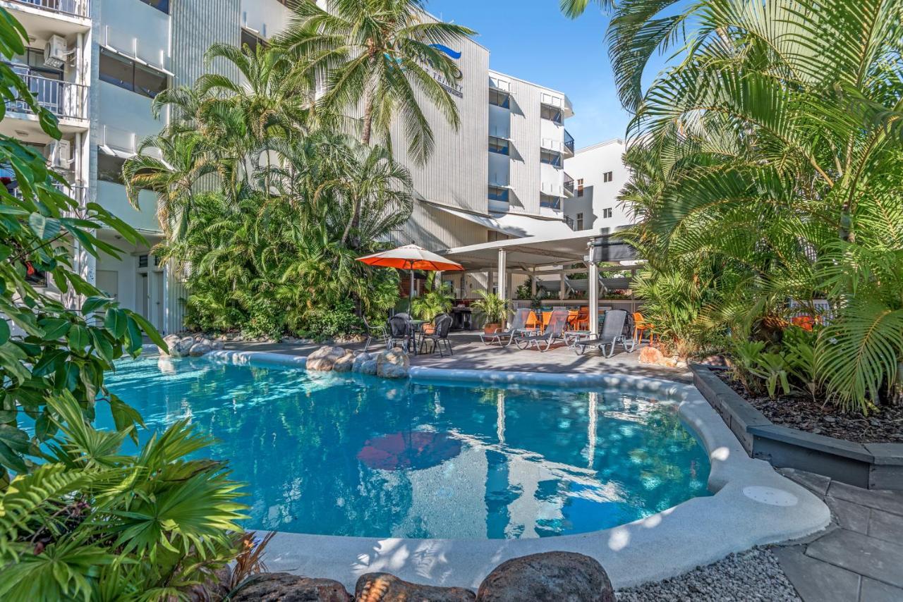 Amaroo At Trinity Aparthotel Trinity Beach Exterior photo